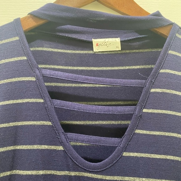 NWT Long Sleeve Blouse with Sexy Neckline, XL - Picture 2 of 5